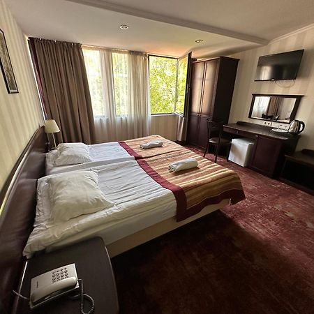 Hotel Beka Palace Tbilisi Buitenkant foto