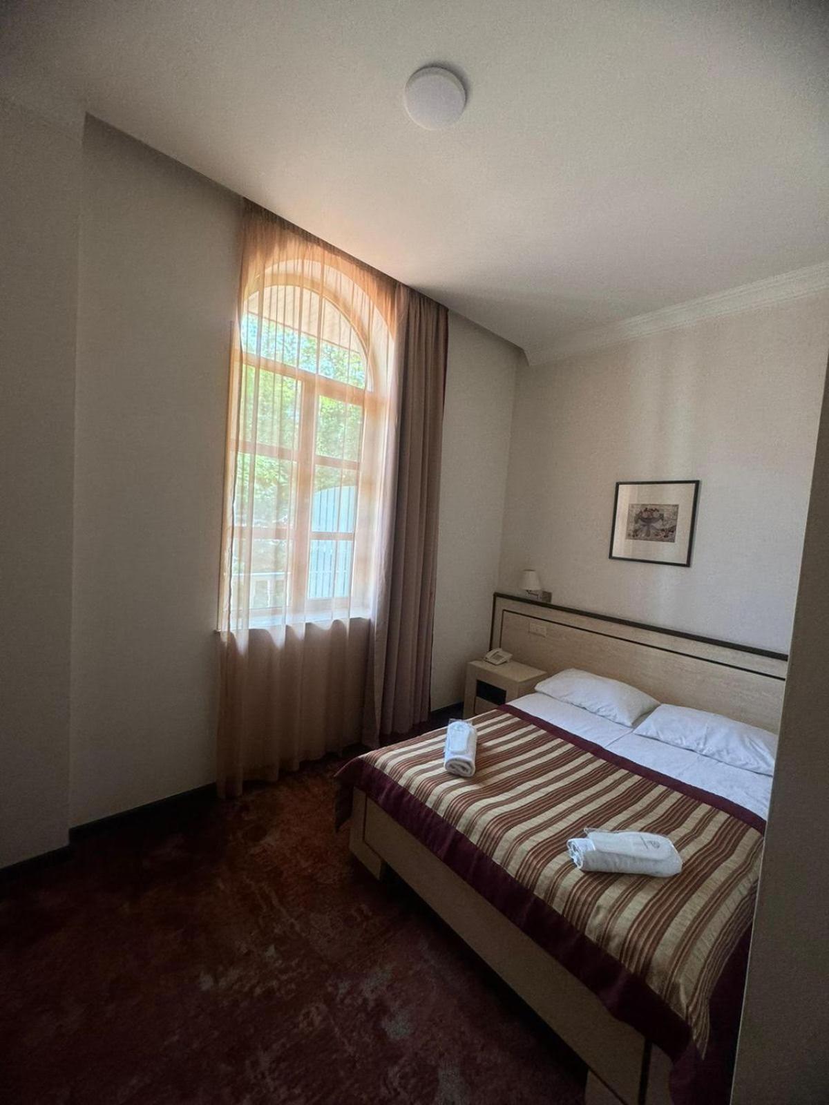 Hotel Beka Palace Tbilisi Buitenkant foto