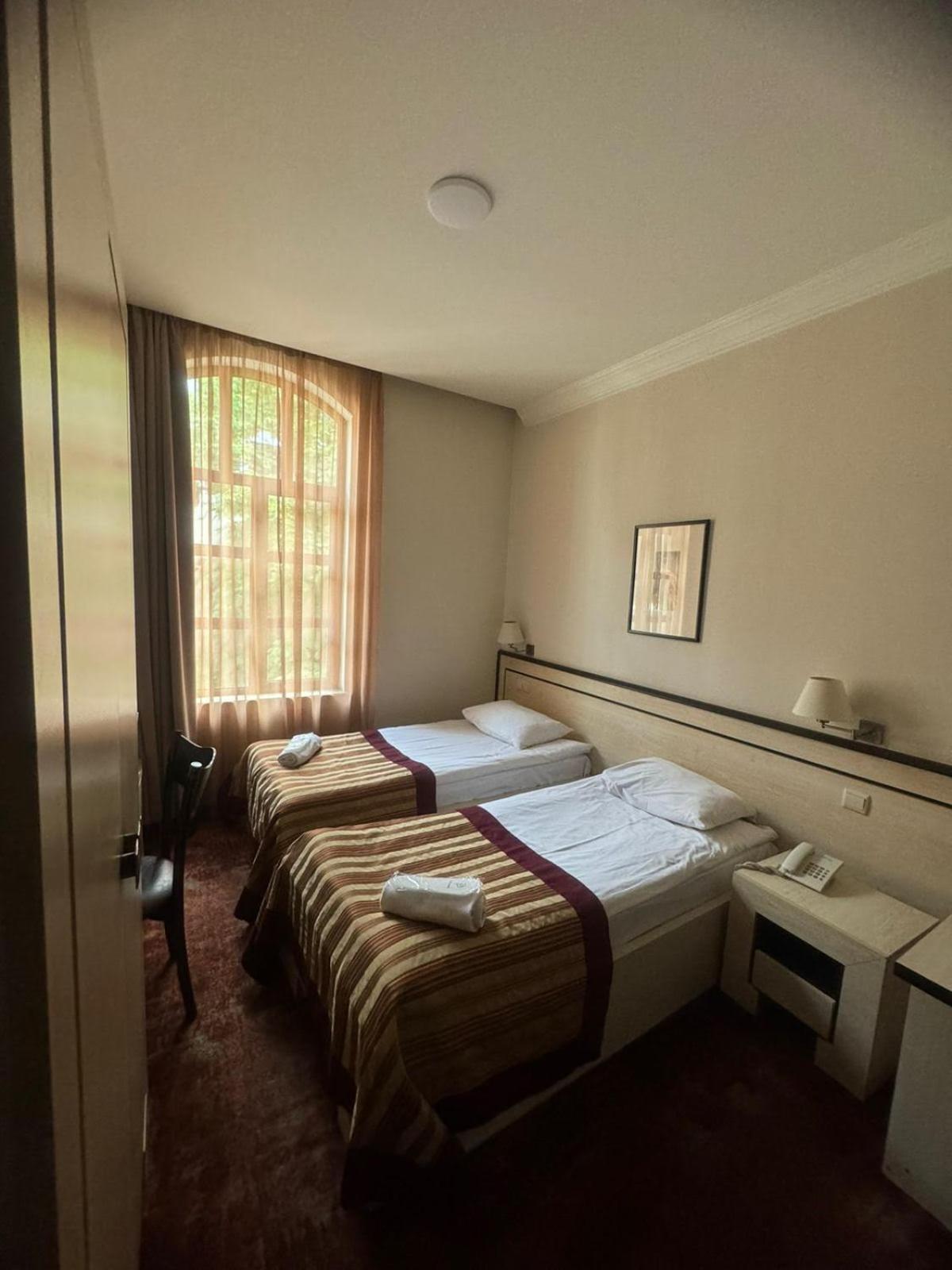 Hotel Beka Palace Tbilisi Buitenkant foto