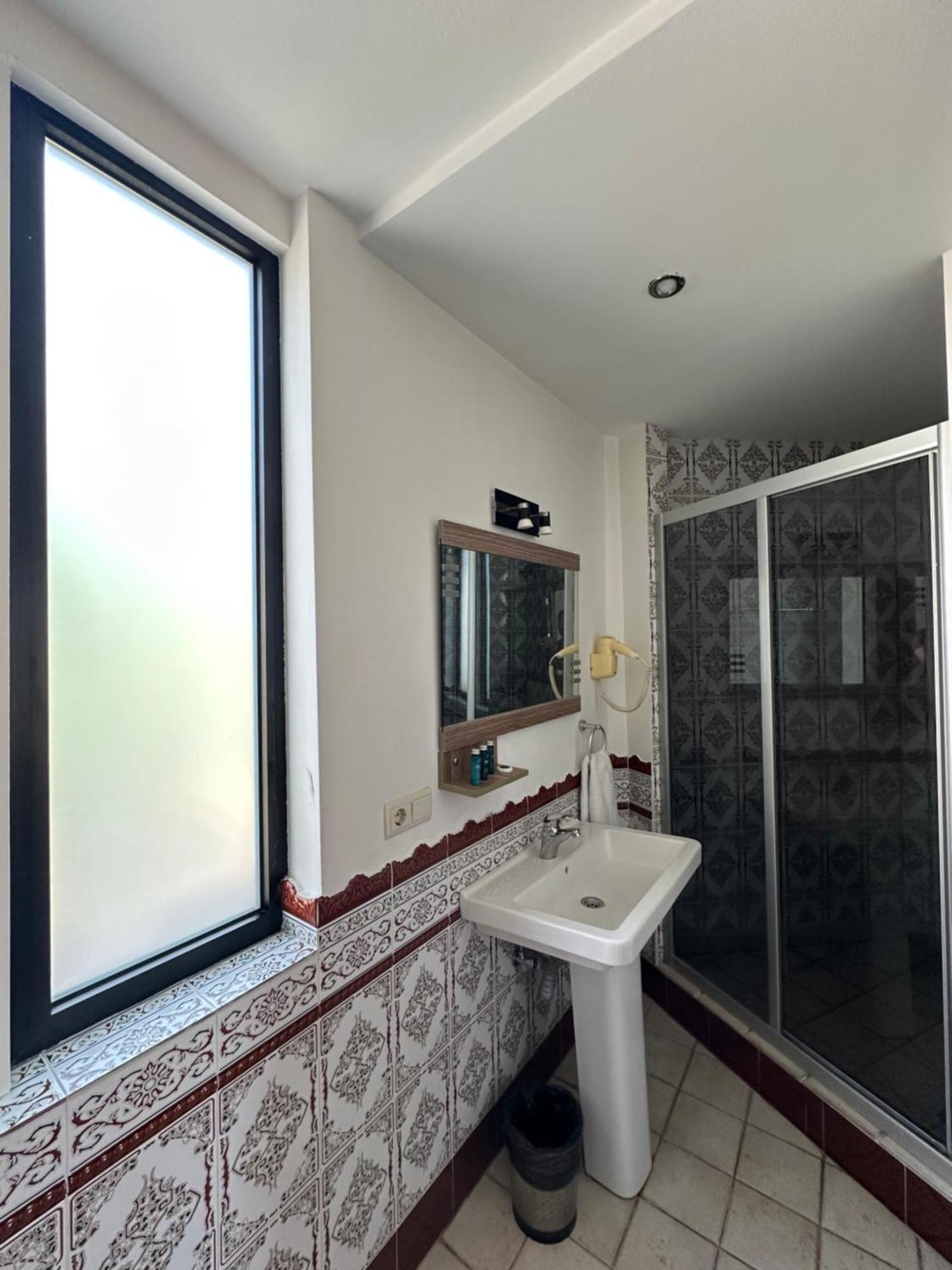 Hotel Beka Palace Tbilisi Buitenkant foto